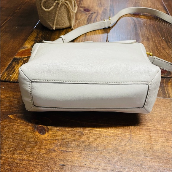 Marc by Marc Jacobs cream crossbody bag - Picture 3 of 12